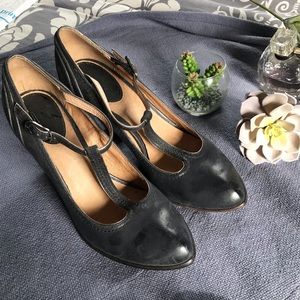 Frye • Distressed Mary Janes